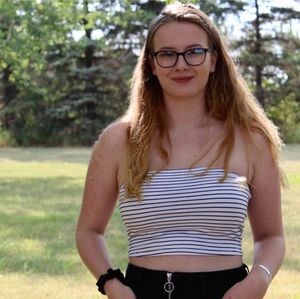 Meet your Posher, Neve